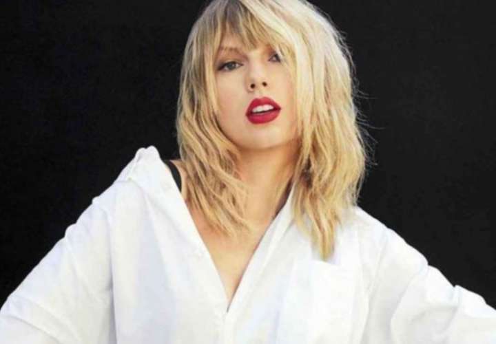 Taylor Swift, artista del año de los AMAs