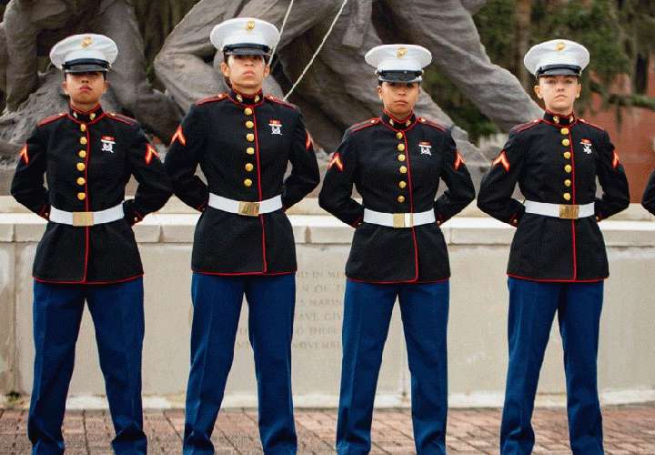 Panameñas se gradúan en la Marina de Estados Unidos