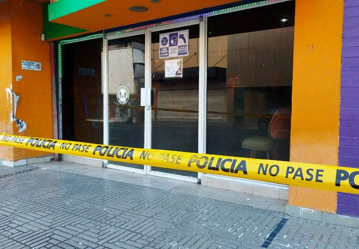 Asaltan casino en Colón; hay un herido 
