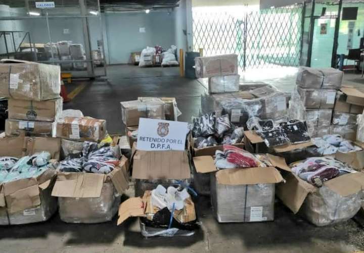 Retienen 21 bultos de mercancía falsificada en el aeropuerto