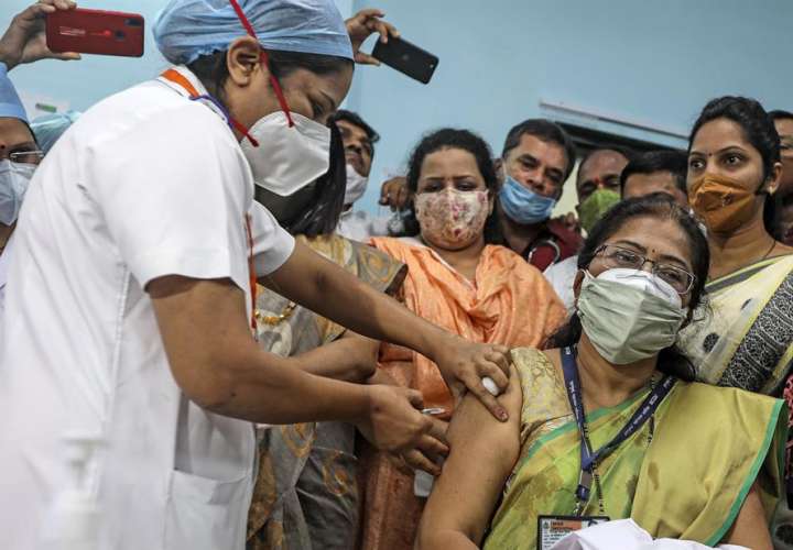  India arranca "la mayor campaña de vacunación del mundo" contra la covid-19