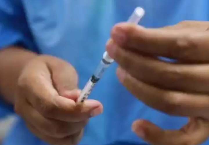 Aplicarán vacuna del Covid-19 en las escuelas