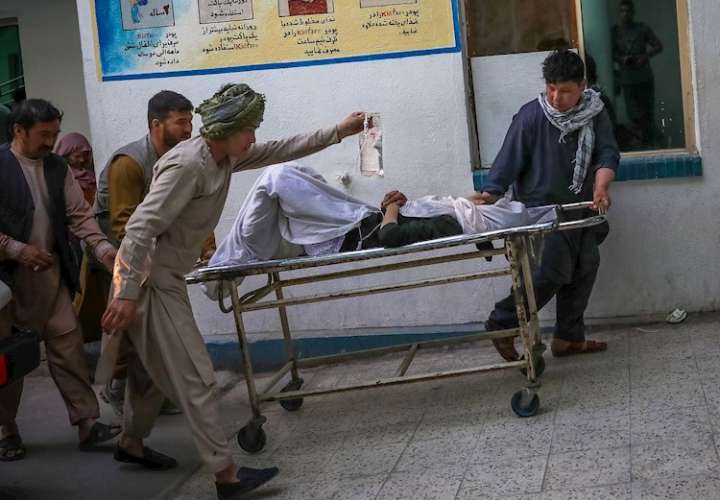  Al menos 25 muertos en un atentado cerca de una escuela femenina en Kabul