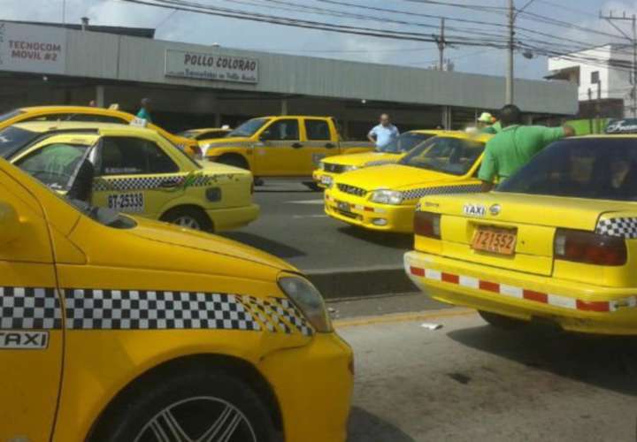 Circulación de taxis ‘par y non’ seguirá hasta el 31 de julio