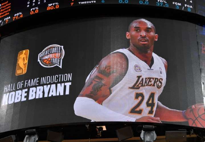 Estrella fallecida Kobe Bryant ingresa al Salón de la Fama del baloncesto