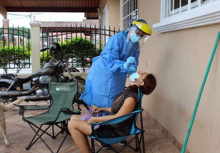 El Equipo Unificado de Trazabilidad continúa realizando pruebas de hisopados en diferentes sectores del distrito de San Miguelito.
