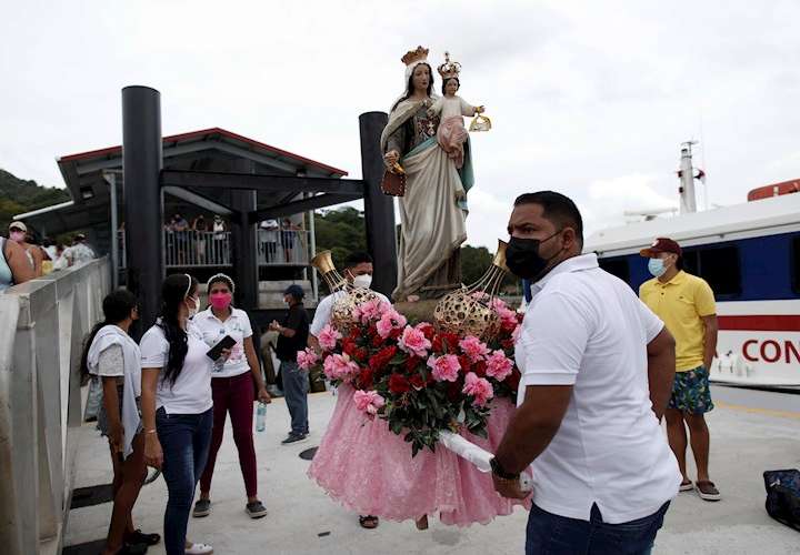  La Virgen del Carmen, patrona de pescadores que protege una isla de Panamá