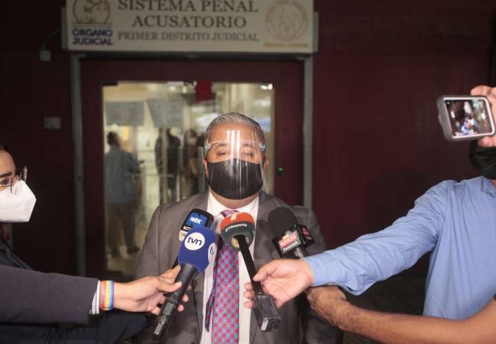 Suspenden juicio de Martinelli por Covid de defensor de oficio