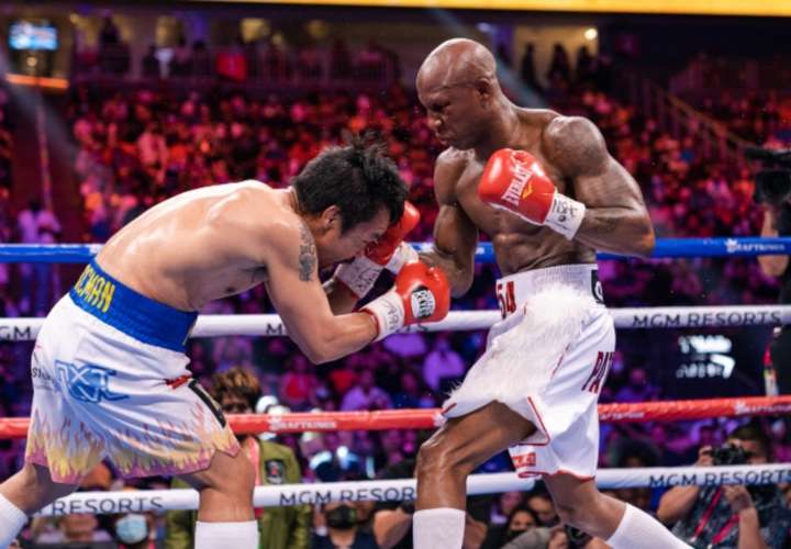 Manny Pacquiao deja en suspenso su futuro en el boxeo