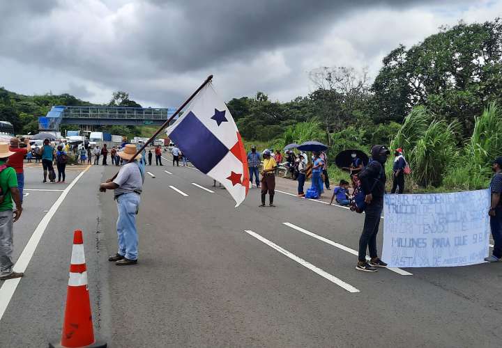 Cierran Interamericana; exigen presencia del vicepresidente 