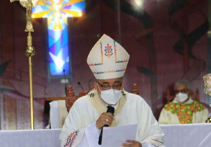 Arzobispo rechaza las revoluciones violentas