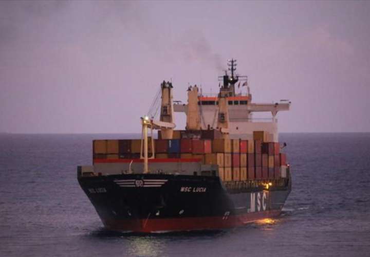 Rusos expulsan piratas que abordaron buque panameños