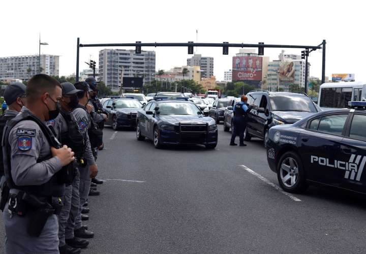 Casi 5.000 policías se han unido a la huelga