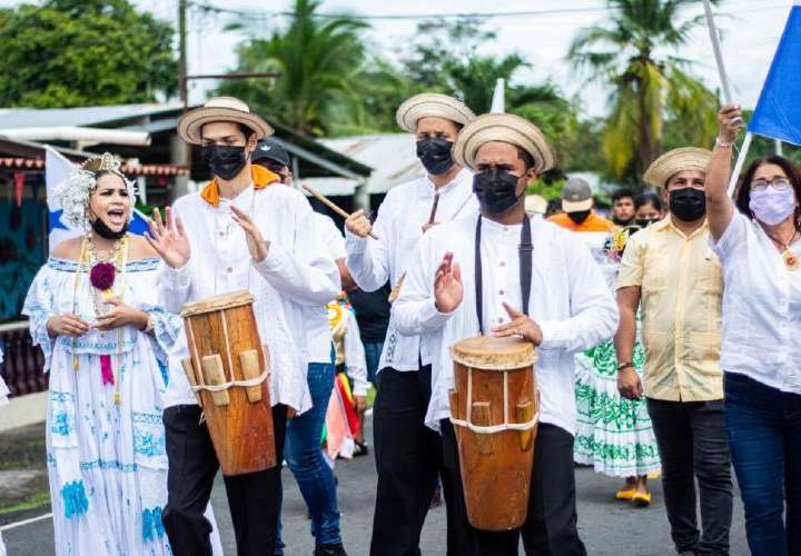 Panamá celebra, Antorcha del Bicentenario fue acogida con alegría