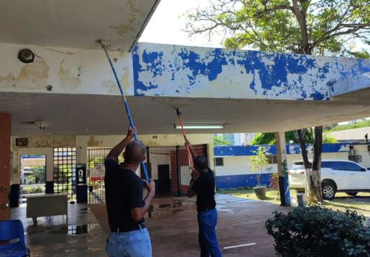 Trabajos de mantenimiento y limpieza en tres escuelas de Paitilla