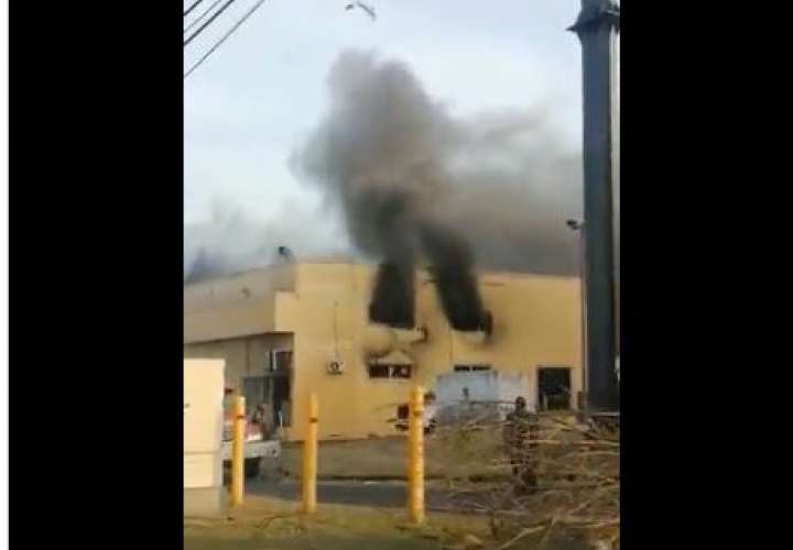 Arde restaurante en Vacamonte (Videos) 