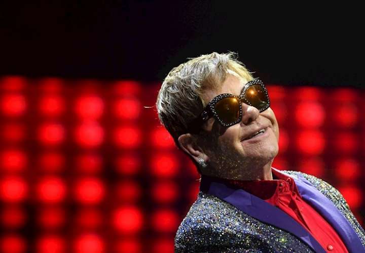 Elton John cancela conciertos en EE.UU. tras dar positivo al covid19