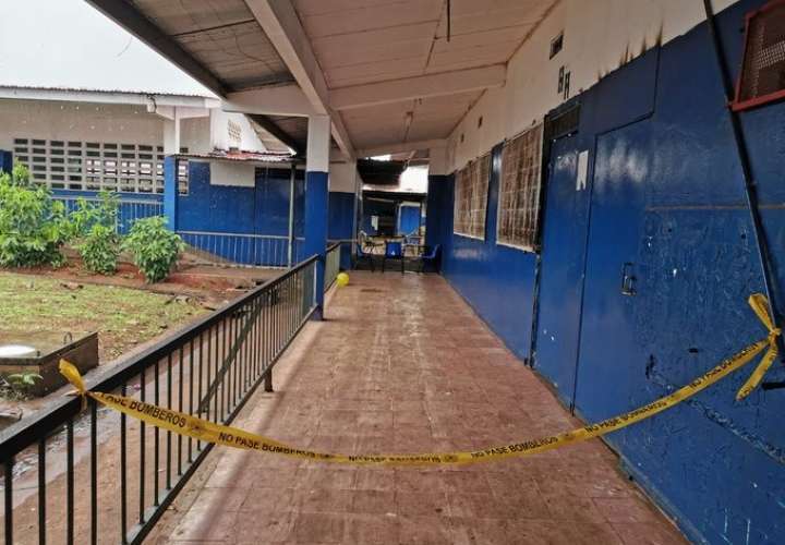 Robos y vandalismo han retrasado reparaciones en escuelas