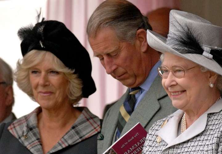 Isabel II expresa su deseo de que Camilla sea Reina consorte; a muchos no les gustó