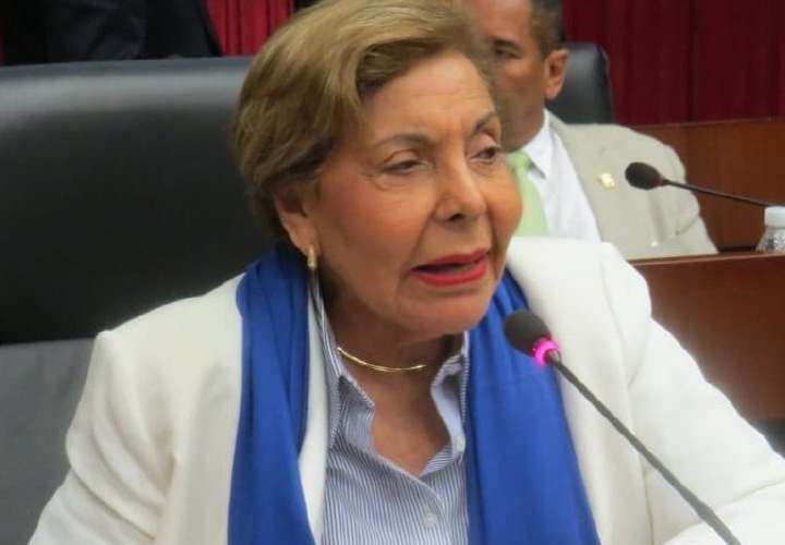 Mayín manda cuestionario al MOP sobre contratos llave en mano