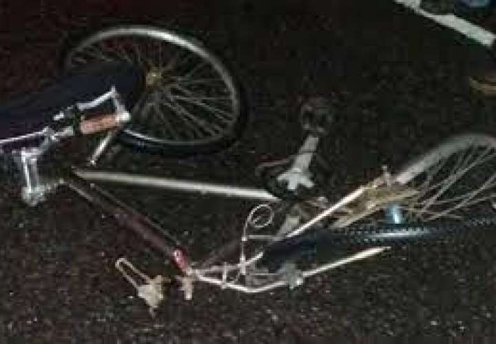 Muere ciclista tras colisión en Las Garzas