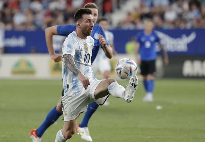 Scaloni: Lionel Messi es patrimonio del mundo