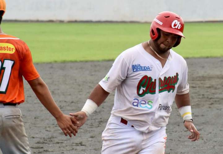 Erasmo Caballero ha contrubuido a la ofensiva de Chiriquí en el Campeonato Nacional de Béisbol Mayor. Foto: Fedebeis
