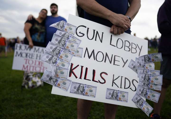 Cientos de ciudades de EEUU piden un mayor control a las armas