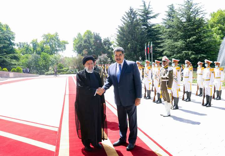  Irán y Venezuela sellan su alianza con un acuerdo de cooperación 