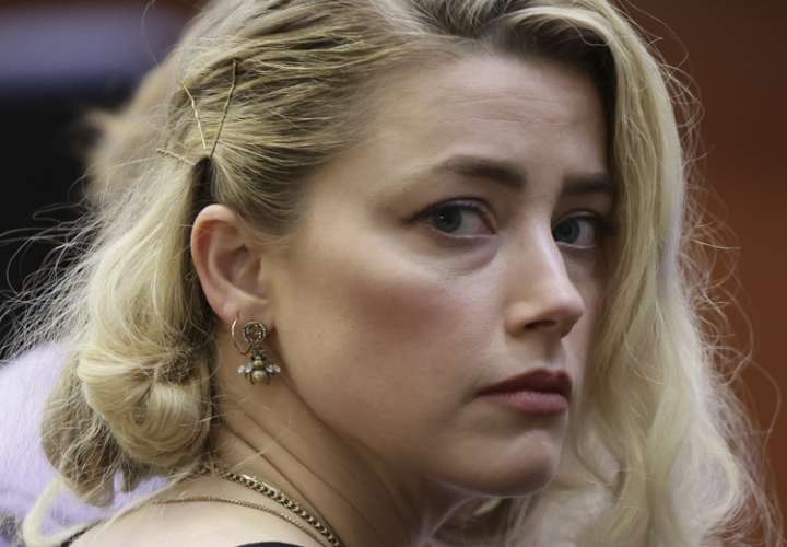 Amber exige anular el juicio; no quiere pagarle nada a Depp