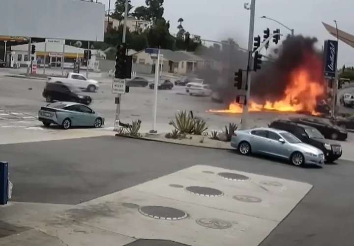 Seis muertos deja un aparatoso accidente en Los Ángeles