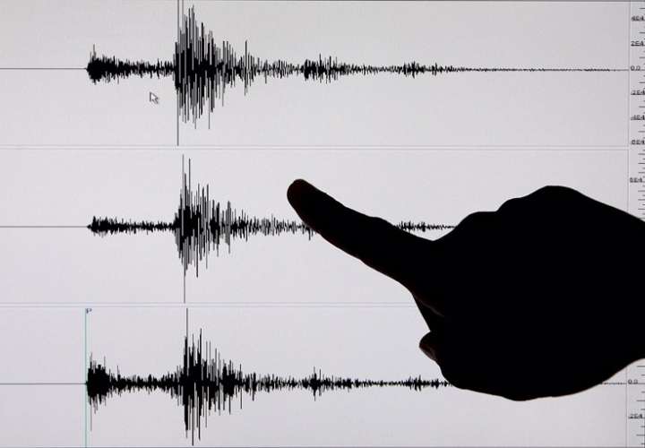 Sismo de magnitud 5,2 alimenta un enjambre sísmico frente a Ecuador