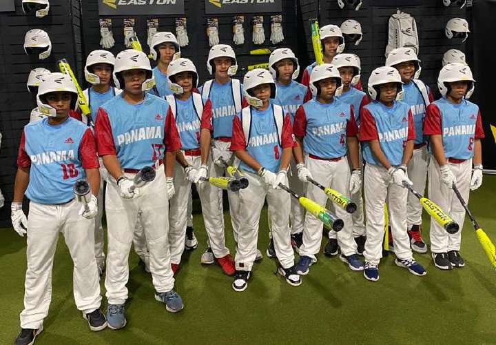 Los jugadores de Panamá con el uniforme que usarán en la Serie Mundial de Pequeñas Ligas de Williamsport. Foto: Cortesía