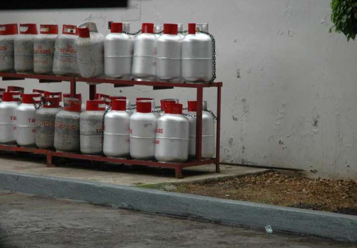 Petroport S.A., importa y suministra el tanque de gas a TRopigas.