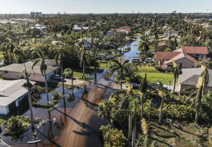  Florida cuenta los daños de Ian y las Carolinas se preparan