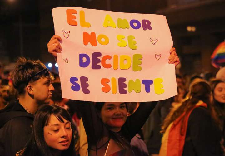 Comunidad LGBTIQ sale a las calles de Uruguay por sus derechos