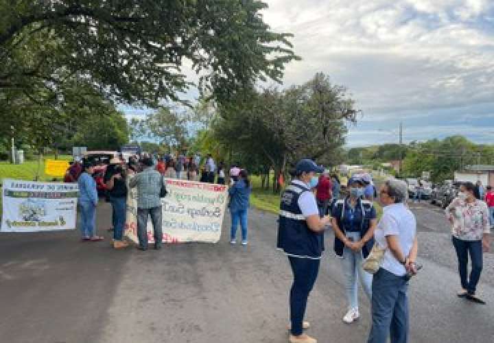 Cierre para exigir construcción de carretera Santiago-Santa Fe 