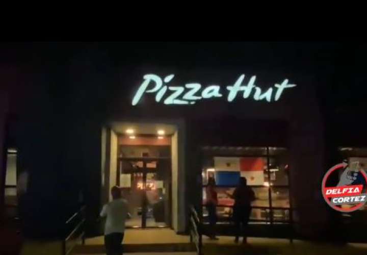 Pánico durante robo en pizzería de Colón (Video) 