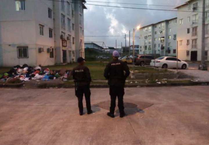 Policía herido tras operativo en parking 