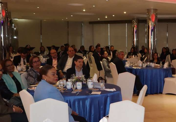 SIACAP apuesta a la Educación Financiera Exclusiva en Panamá