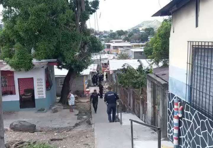 Escena del crimen.  (Video-Foto: Leandro Ortiz)