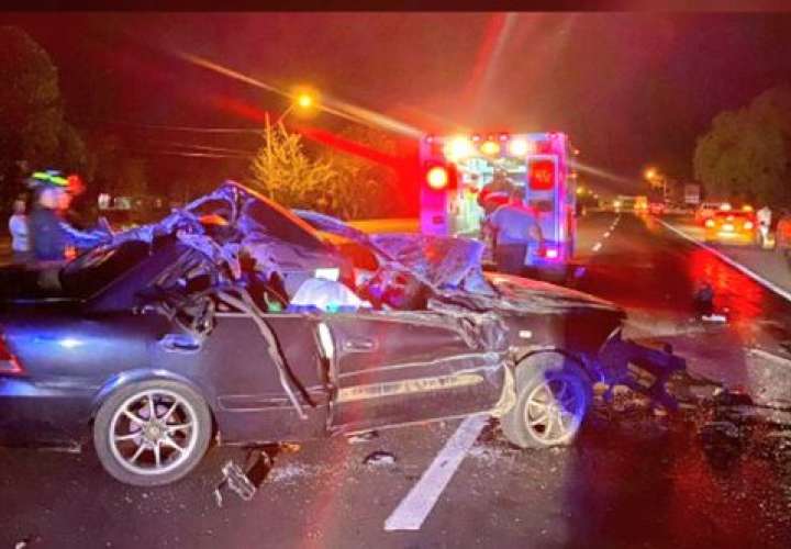 Escena del accidente de tránsito en Veraguas. (Foto: La Voz de Veraguas)
