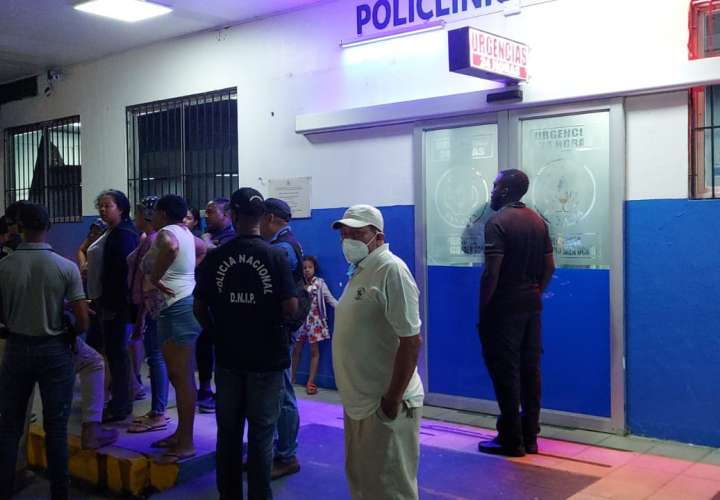 La mujer fue trasladada hacia el cuarto de urgencias de la Policlínica de la CSS en el corregimiento de Sabanitas, para que recibiera atención médica.