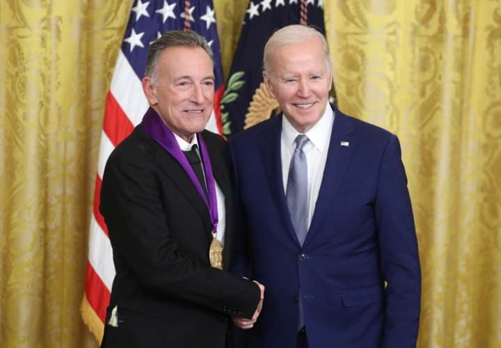 Biden premia a Springsteen y José Feliciano con la Medalla Nacional
