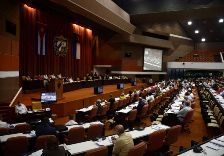 Fotografía de archivo de una sesión de la Asamblea Nacional del Poder Popular (ANPP), en La Habana (Cuba). EFE