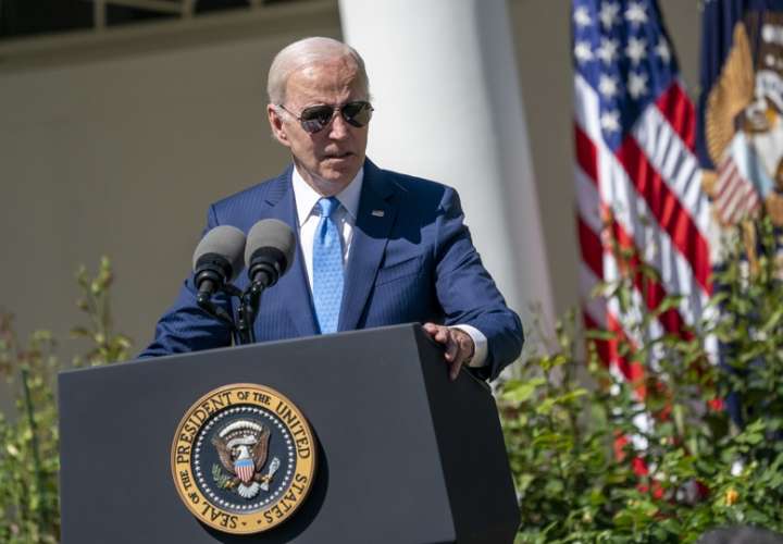 El presidente estadounidense, Joe Biden, hablará el jueves con su homólogo colombiano, Gustavo Petro, sobre el levantamiento de sanciones a Venezuela. EFE