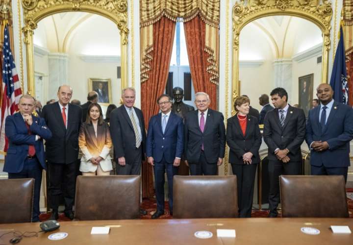 El presidente de Colombia, Gustavo Petro, pidió este jueves a congresistas de Estados Unidos que apuesten por la descarbonización de la energía. EFE