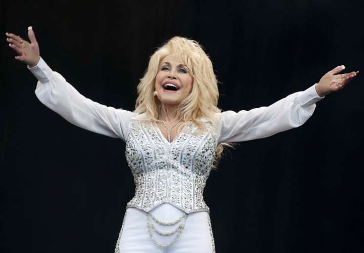 Dolly Parton sacará su primer disco de rock con Sting y Elton John
