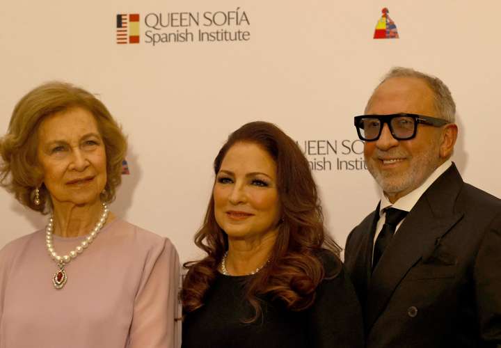 Reina Sofía premia en EE.UU. a Gloria y Emilio Estefan, entre otros