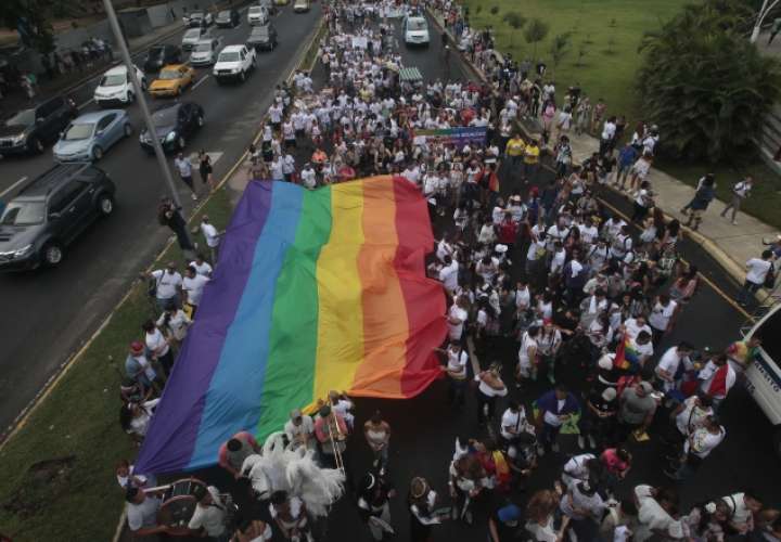 Chiricanos preparan la Marcha del Orgullo Gay y coronarán emperatriz